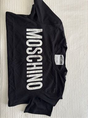 Moschino Black T-Shirt with White Label and Print